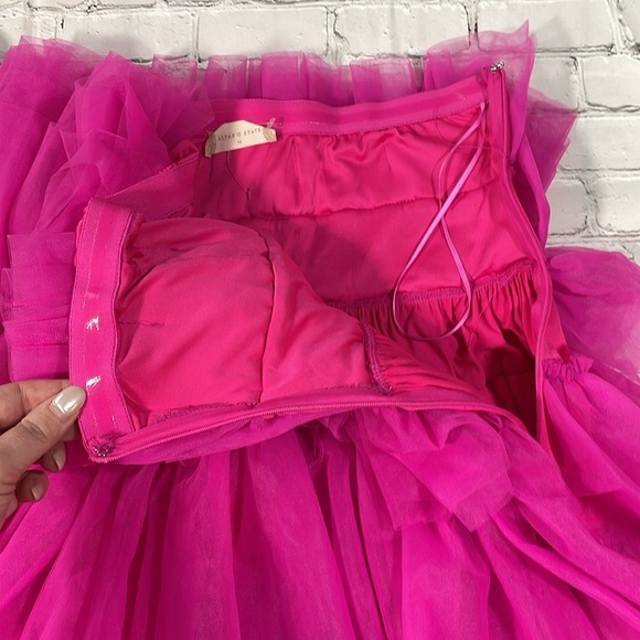 NWOT Tulle Strapless Dress - Picture 5 of 7